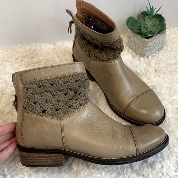 LATIGO Carly tan taupe Brown Leather Knit Crochet booties ankle Boots - Picture 3 of 10